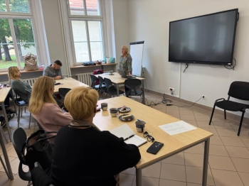 fee5a686-9299-42cc-ad85-2e6201a29af0