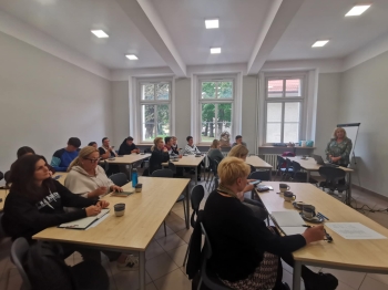 deb6cb03-fadb-4f69-a867-8a4fe3a0c44e