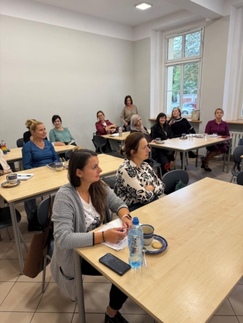 ebaa8182-371d-4d32-a690-b293a49ad407