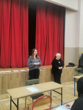 f864cfc6-597a-4eb7-9cd6-45df37894a31