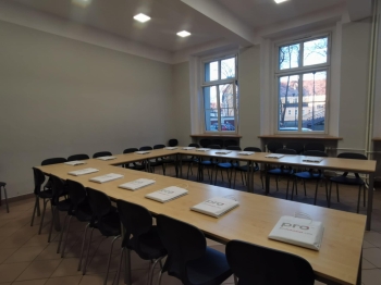 c020a73e-88f1-40d4-a6d6-b16bd2951071