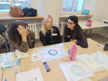 b07e85ad-3b1d-4f2d-8020-a59e027b6de4