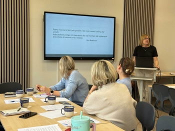 b025d74b-f193-4905-b7e0-cd79f4ce22f6